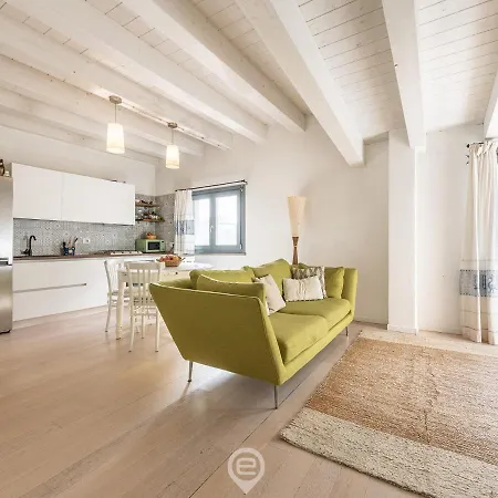 Casa Di Tania Apartment *
